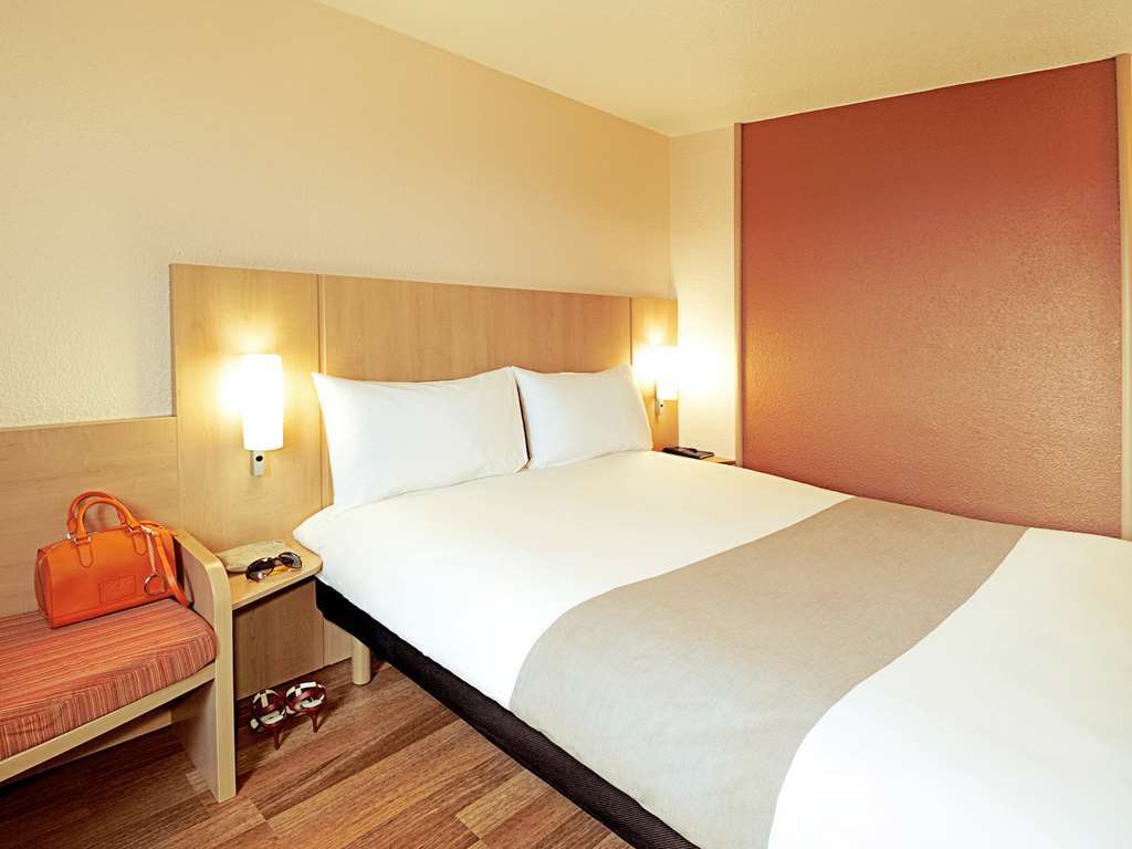 Ibis West Zurigo